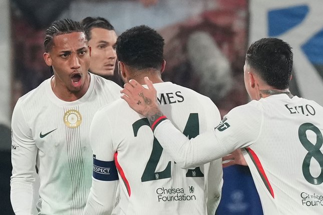 Chelsea Ditantang Everton Chelsea Ditantang Everton