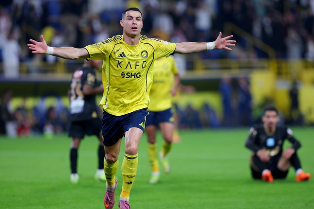 Mimpi Besar: Persib vs Al Nassr, Mungkinkah? Mimpi Besar: Persib vs Al Nassr, Mungkinkah?