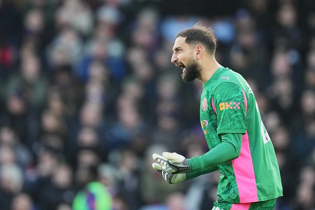 1. Kiper dan Bek 1. Kiper dan Bek