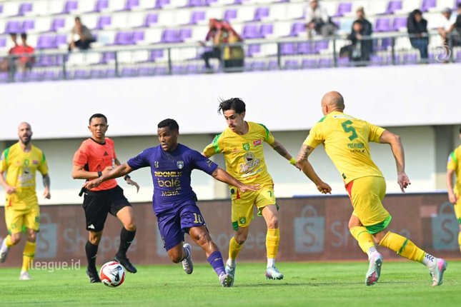 Kebanggaan Persita Mengiringi Langkah Pablo Ganet Kebanggaan Persita Mengiringi Langkah Pablo Ganet