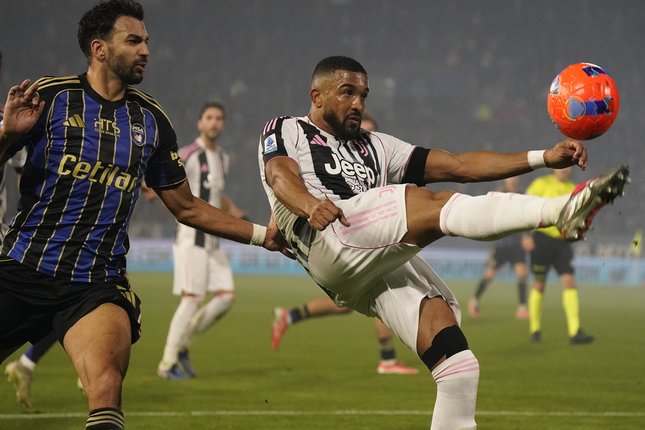 Babak Pertama Pisa vs Juventus