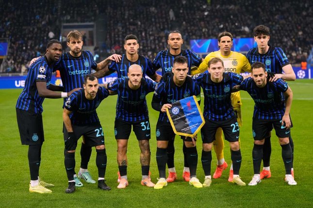 Susunan Pemain Susunan Pemain