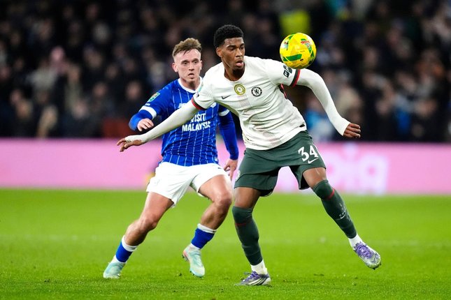 Tekanan Cardiff Memaksa Perubahan di Babak Kedua