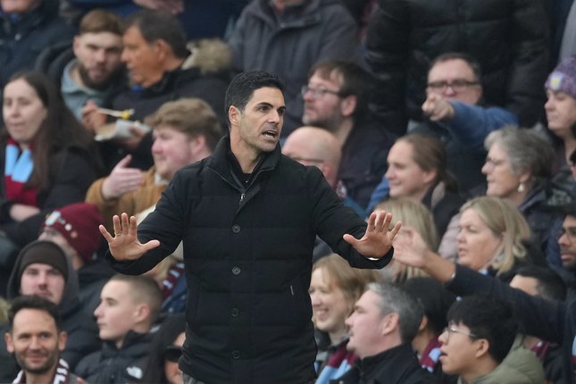 Arsenal Memburu Kelolosan dan Rekor Baru Arsenal Memburu Kelolosan dan Rekor Baru