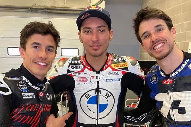 Ramah Meski Jadi Rival di Lintasan Ramah Meski Jadi Rival di Lintasan