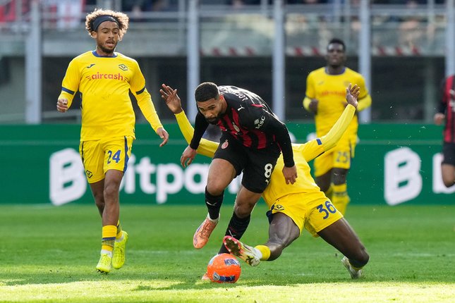 Babak Kedua Milan vs Verona