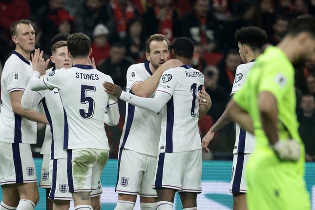 Ujian Terakhir Thomas Tuchel Selebrasi Harry Kane bersama skuad Timnas Inggris dalam laga Kualifikasi Piala Dunia 2026 versus Albania, Senin (17/11/2025). (c) AP Photo/Vlasov Sulaj