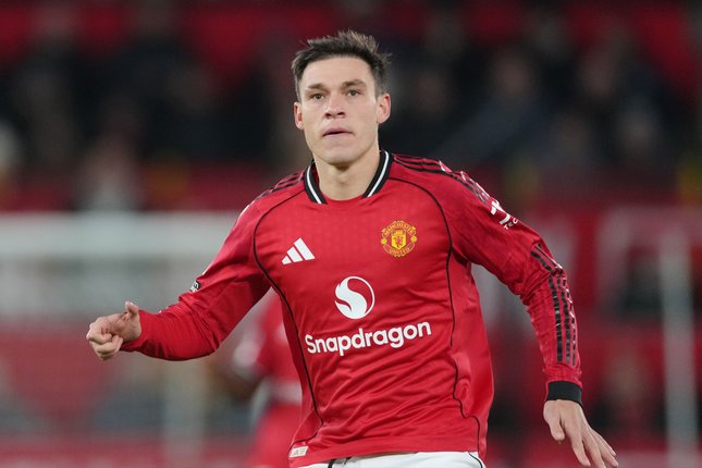 Ugarte Bakal Terdepak dari Manchester United?