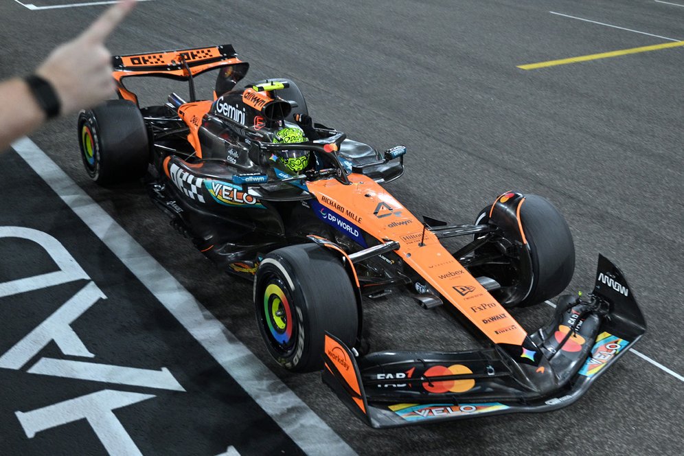 Bangga Jadi Juara Dunia Formula 1, Lando Norris Tegaskan Pakai Nomor Balap 1 pada 2026