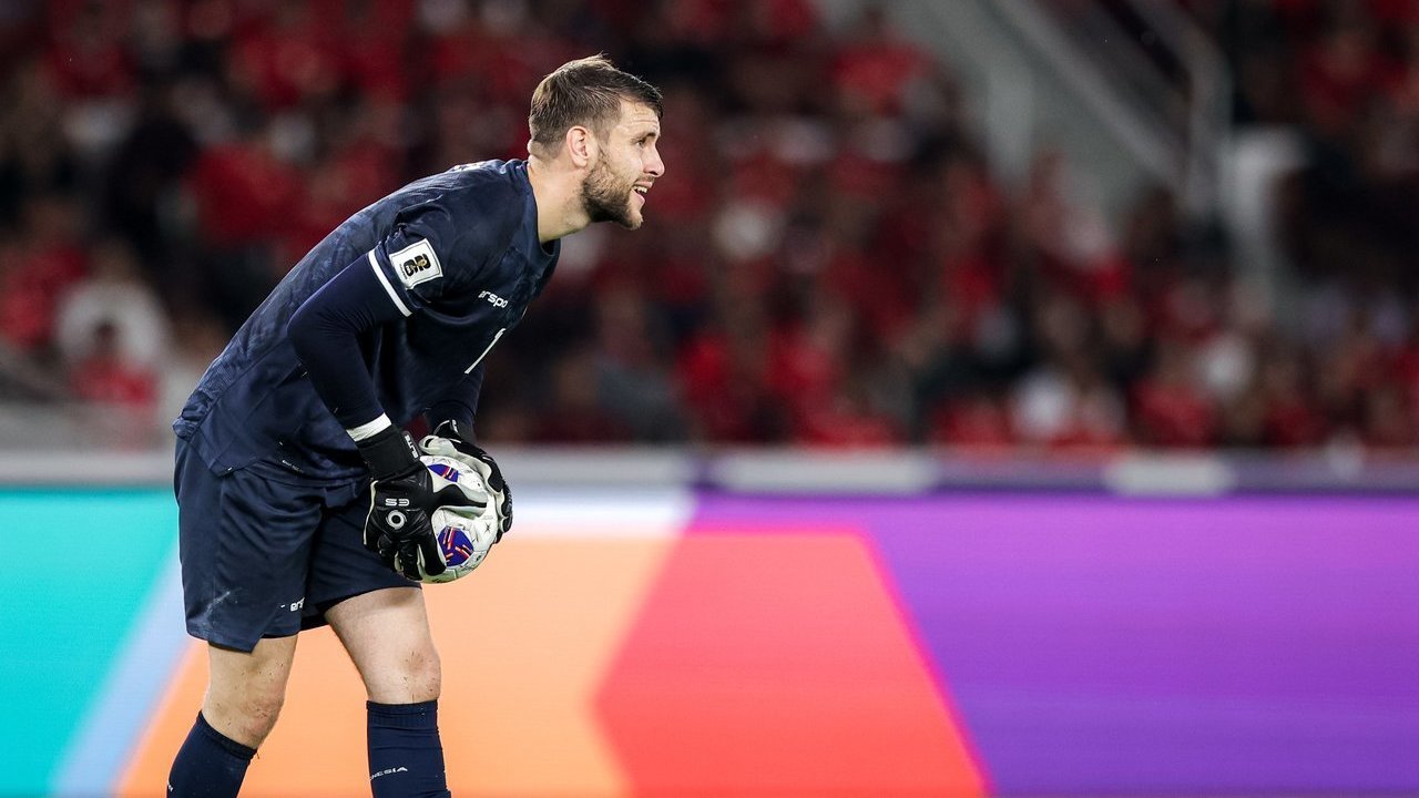 Bukan Kevin Diks! Maarten Paes Berpotensi Jadi Pemain Indonesia Pertama dalam Sejarah Liga Champions