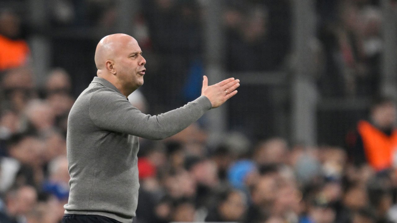 Marseille vs Liverpool, Steven Gerrard Kirim Pesan Tegas ke Arne Slot: Ada 1 Hal yang Harus Dihentikan