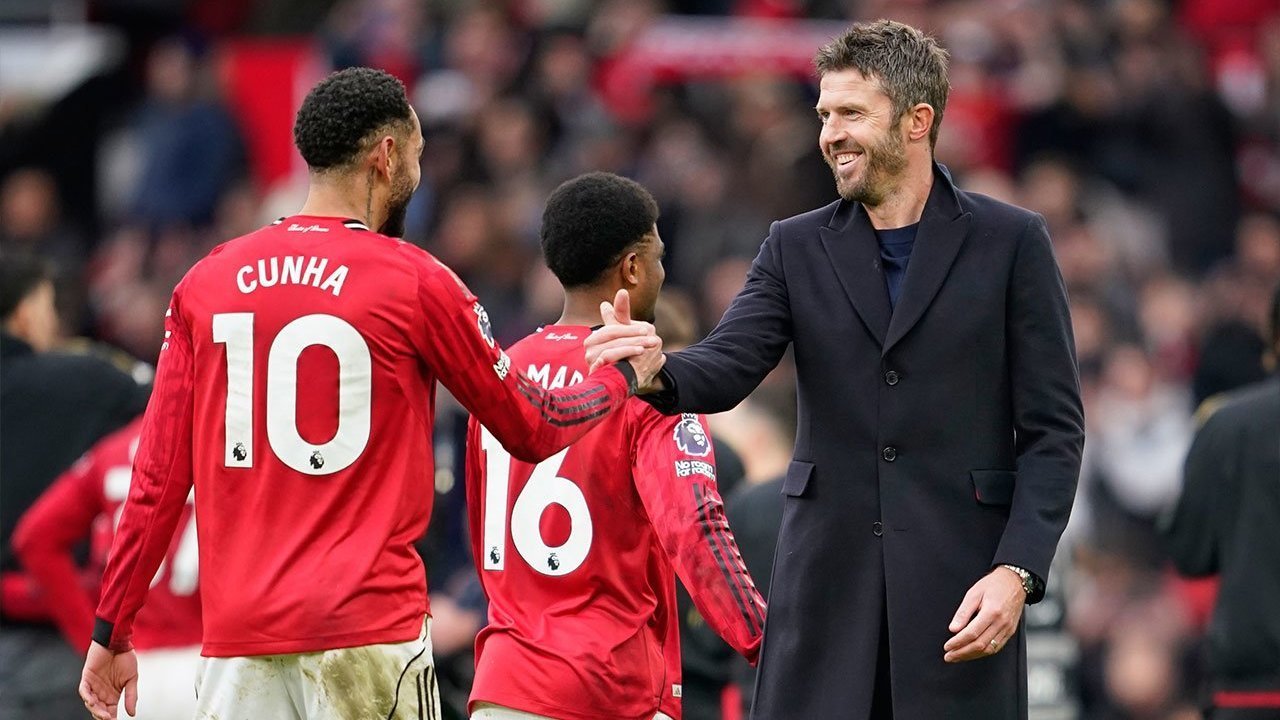 Derbi Manchester: Ketika Michael Carrick Kembalikan Senyum Old Trafford Lewat Kesederhanaan