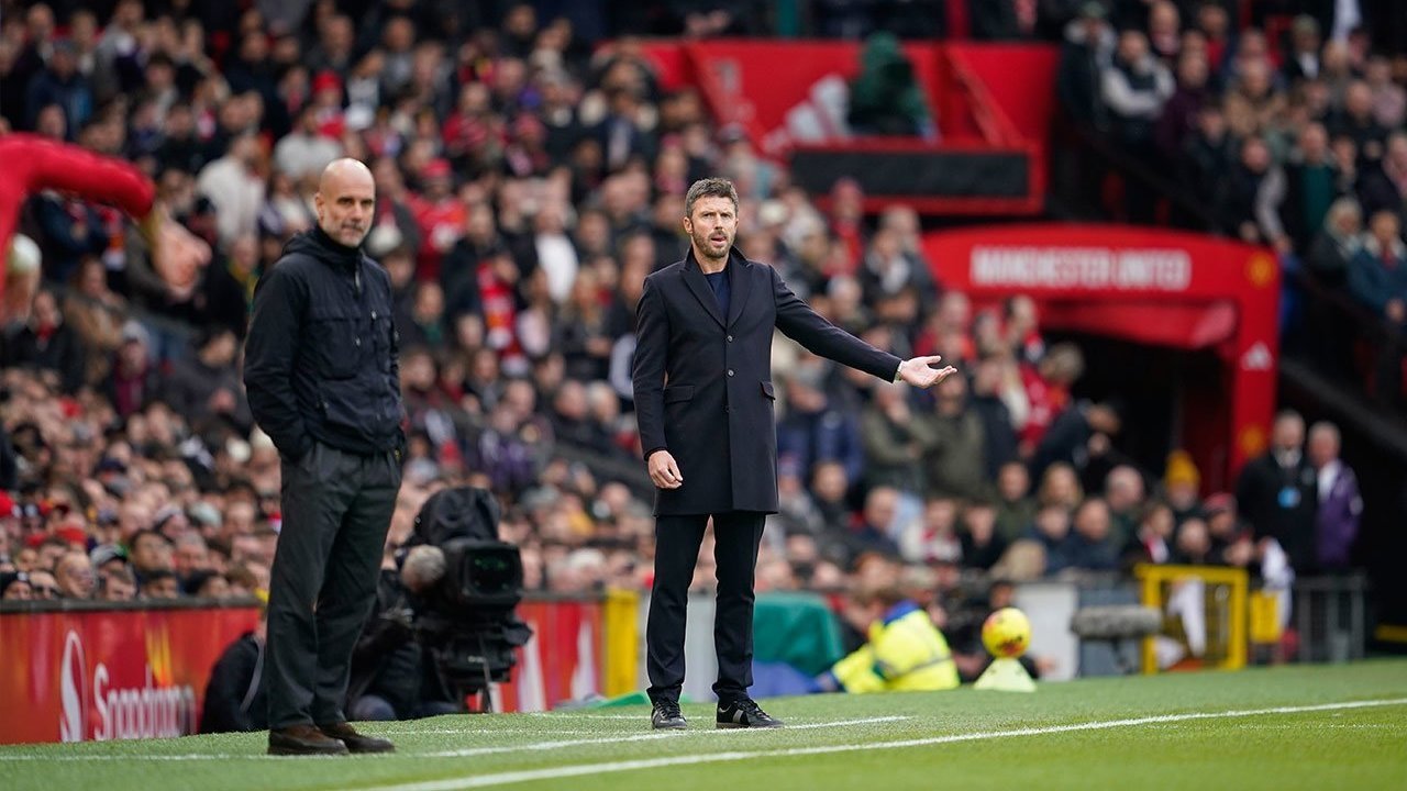 Pemenang dan Pecundang Derbi Manchester: Senyum Carrick dan Mainoo, Wajah Muram Haaland dan Guardiola