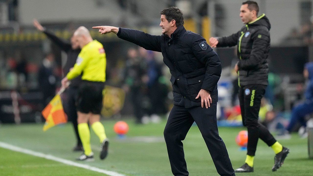 Chivu Peringatkan Inter Milan: Perburuan Scudetto Masih Milik 5 Tim