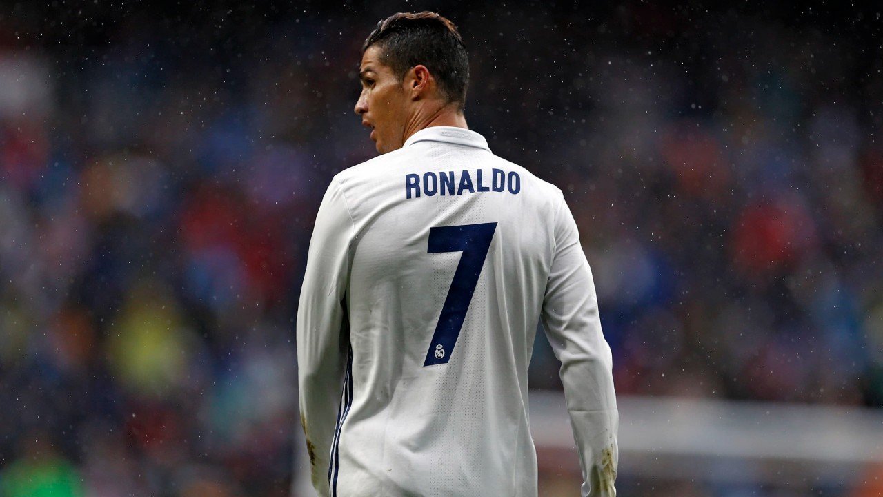 Cristiano Ronaldo Ternyata Pernah Dibikin Menangis Oleh Jose Mourinho di Real Madrid Cristiano Ronaldo Ternyata Pernah Dibikin Menangis Oleh Jose Mourinho di Real Madrid