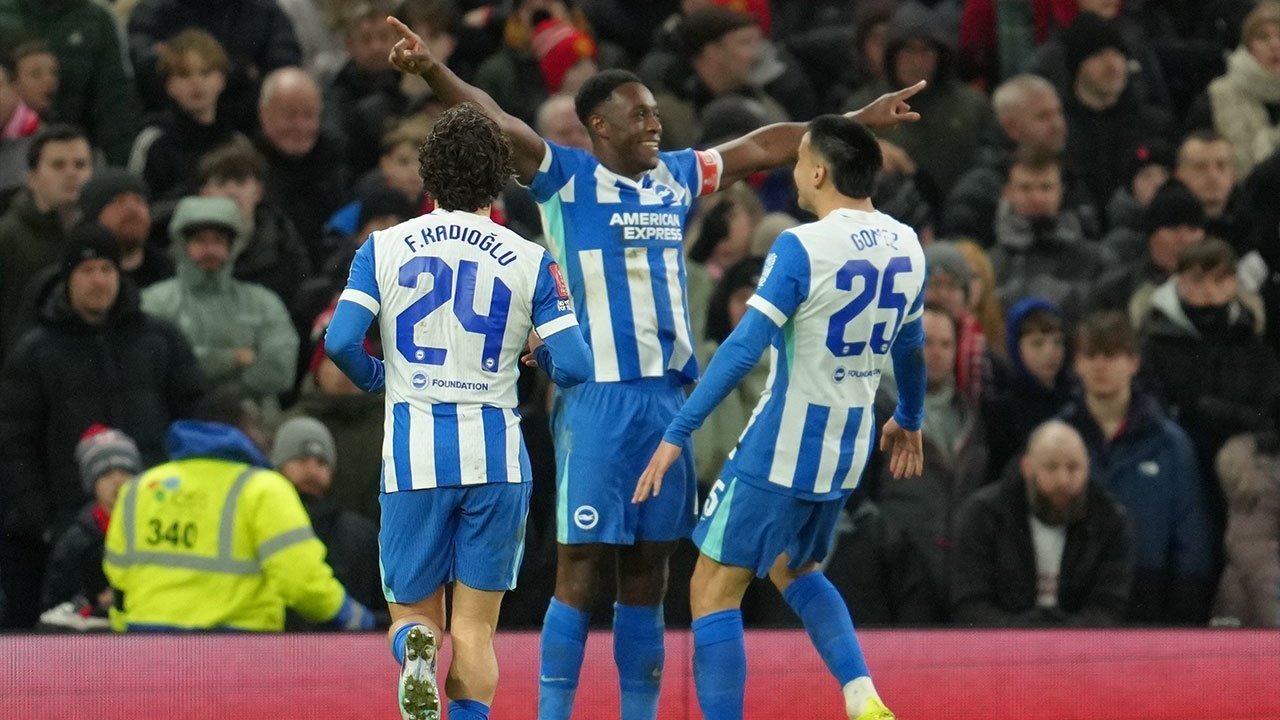 Manchester United Cari Striker Baru, Bakal Balikan dengan Sang Mantan? Manchester United Cari Striker Baru, Bakal Balikan dengan Sang Mantan?