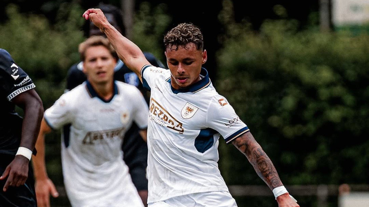 Rapor Pemain Timnas Indonesia di Liga Europa Tadi Malam: Calvin Verdonk dan Dean James Sama-Sama Kalah