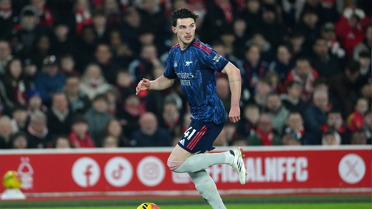 Momen Kamera Tangkap Gerutu Declan Rice Usai Gagal Kalahkan Nottingham Forest