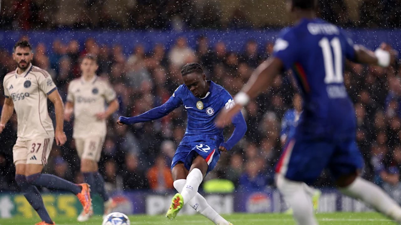 Cari Winger Baru, MU Bakal Bajak Pemain Chelsea Ini?