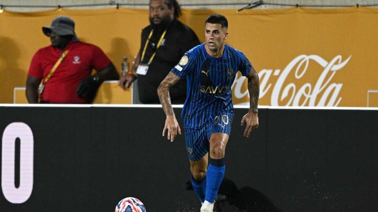 Inter Milan Ingin Pulangkan Joao Cancelo