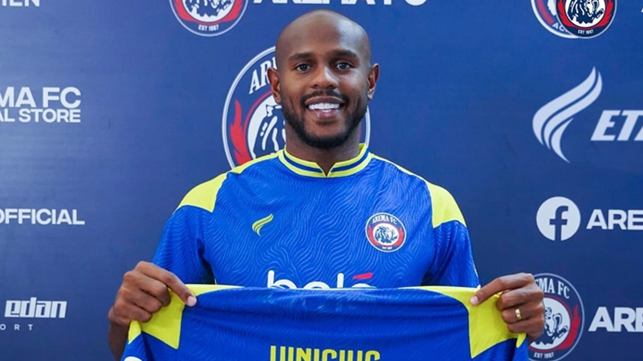 Resmi! Arema FC Perkenalkan Joel Vinicius Sebagai Penyerang Baru Singo Edan Resmi! Arema FC Perkenalkan Joel Vinicius Sebagai Penyerang Baru Singo Edan
