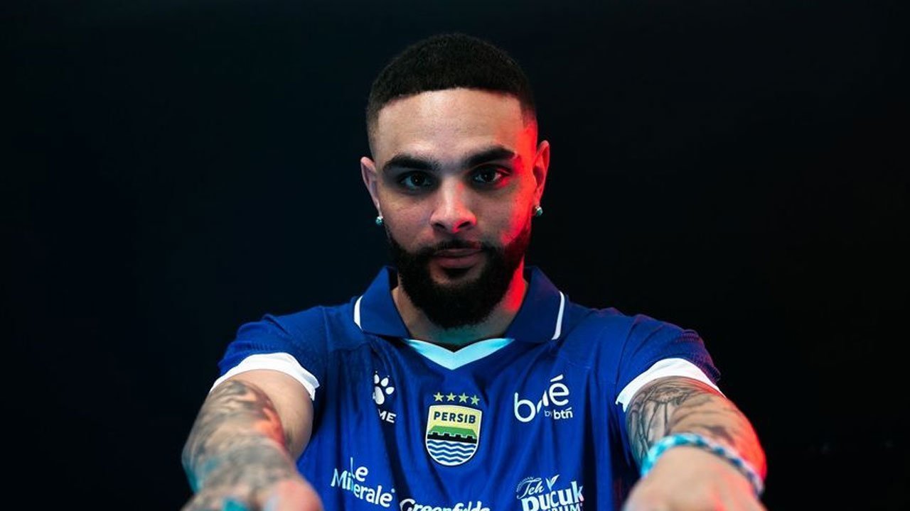 Resmi! Persib Bandung Daratkan Layvin Kurzawa dan Dion Markx
