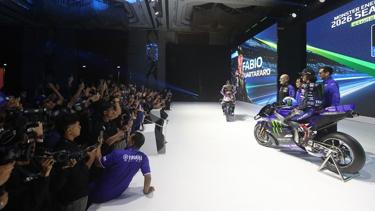 Pecah! Jakarta Jadi Saksi Peluncuran Motor V4 Monster Energy Yamaha MotoGP 2026, Fabio Quartararo dan Alex Rins Terpukau Fans Indonesia