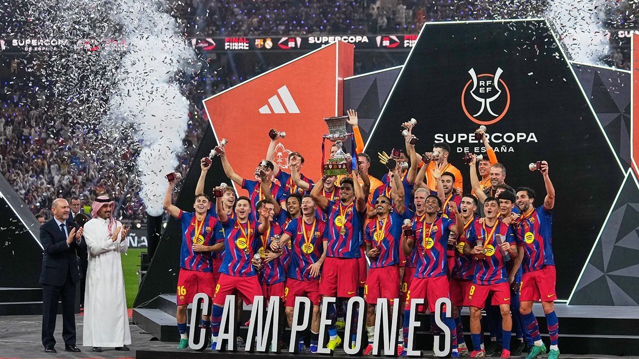 Riwayat Juara Supercopa de Espana: Dominasi El Clasico Sejak 2020, Barcelona dan Real Madrid Berbagi Trofi