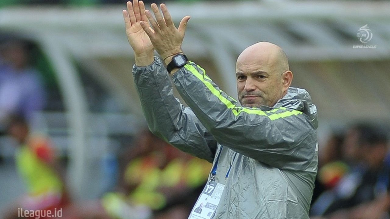 BRI Super League: Persebaya dan Peran Sentral Bernardo Tavares di Bursa Transfer