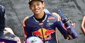 Cara Lucu Para Rider Moto3 dan Moto2 Sambut Kedatangan Veda Ega Pratama ke 'Geng' Red Bull