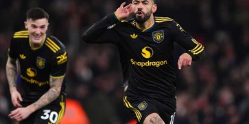 Catatan Menarik Arsenal vs Man Utd: Comeback Bersejarah Setan Merah di Emirates Catatan Menarik Arsenal vs Man Utd: Comeback Bersejarah Setan Merah di Emirates