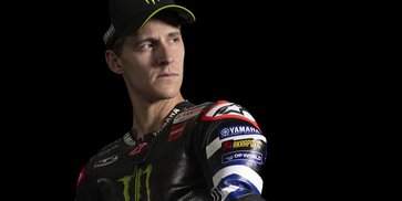 Tanda-Tanda Retak? Monster Yamaha Ngaku Belum Obrolkan Kontrak Baru dengan Fabio Quartararo Tanda-Tanda Retak? Monster Yamaha Ngaku Belum Obrolkan Kontrak Baru dengan Fabio Quartararo