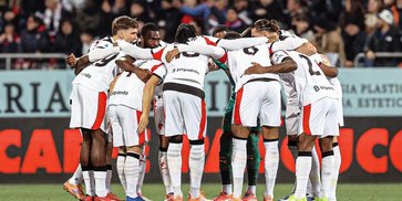 Rapor Pemain AC Milan Saat Tundukkan Cagliari: Rabiot & Modric Dominan, Leao Jadi Penentu Kemenangan