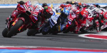 FIM Kini Resmi Larang Rider MotoGP dan WorldSBK Nyalahkan Mesin di Area Run-off Setelah Kecelakaan