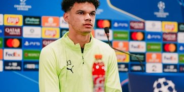 Dihantui Cuaca dan Lapangan Sintetis, Wonderkid Man City: MU Udah Lewat, Sekarang Waktunya Menang!