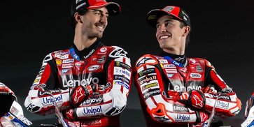 Ducati Beber Cara Marc Marquez 'Lindungi' Pecco Bagnaia Saat Hadapi Beratnya MotoGP 2025