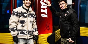 Kompak Tepis Isu Perselisihan, Pecco Bagnaia Sama Sekali Tak Kaget Bisa Akur dengan Marc Marquez Kompak Tepis Isu Perselisihan, Pecco Bagnaia Sama Sekali Tak Kaget Bisa Akur dengan Marc Marquez