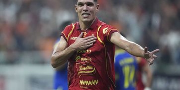 Van Basty Sousa Dihukum Komdis PSSI Larangan 2 Laga Akibat Acungkan Jari Tengah Vs Persib, Bruno Tubarao Dapat Sanksi 2 Partai Tambahan 