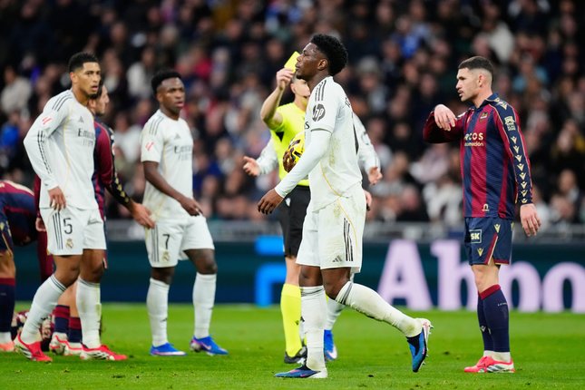 Babak Pertama Real Madrid vs Levante