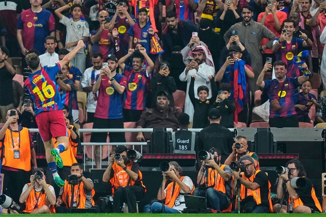 Dominasi Total Barcelona di Babak Pertama