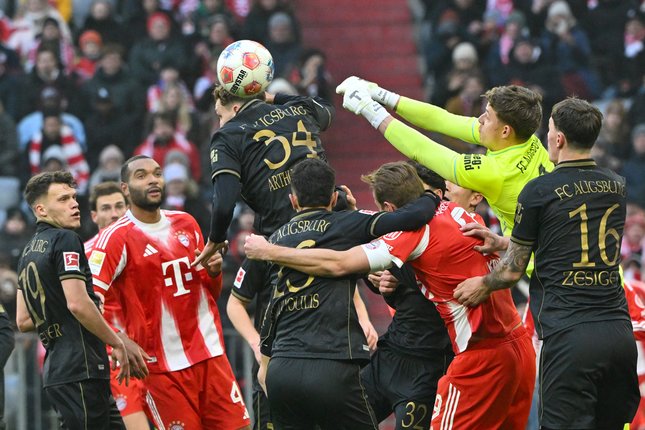 Head to Head Augsburg vs Bayern Duel Bayern Munchen vs Augsburg di Bundesliga 2025/2026, Sabtu (24/1/2026). (c) dpa via AP Photo/Peter Kneffel