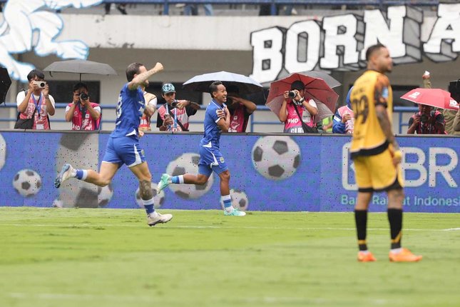 Rekor Kandang Persib Bandung Selebrasi gol Beckham Putra pada laga Persib vs Persija di pekan ke-17 BRI Super League 2025/2026 (c) Abdul Aziz