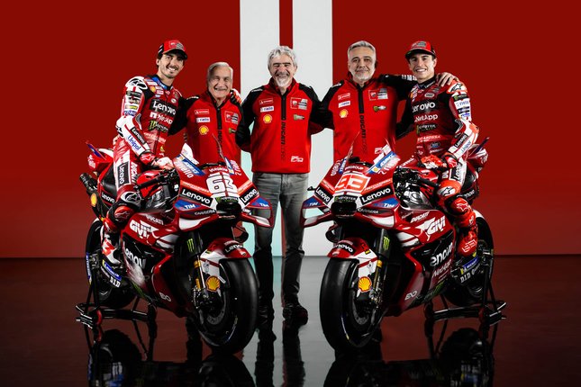 Kawinkan 12 Gelar Dunia