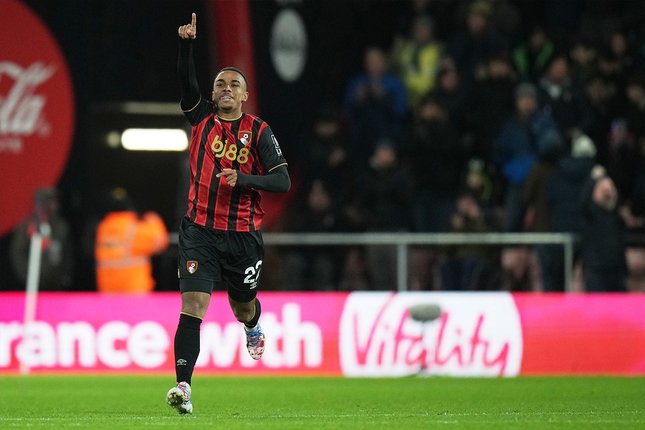 Bournemouth: Kehilangan Pahlawan di Saat Genting