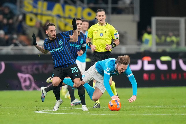 Inter Milan di Posisi Terdepan Perburuan Scudetto Inter Milan di Posisi Terdepan Perburuan Scudetto