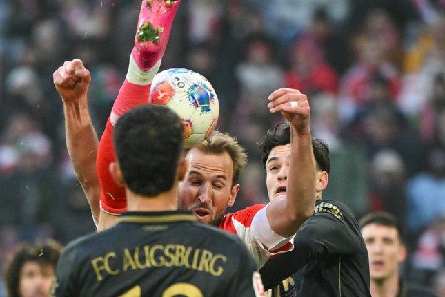 Babak Kedua Bayern vs Augsburg