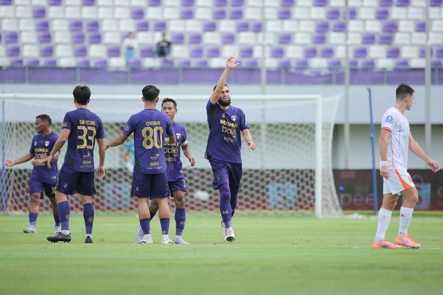 Efektivitas Permainan Persita dan Pergantian Pemain yang Tidak Efektif Efektivitas Permainan Persita dan Pergantian Pemain yang Tidak Efektif