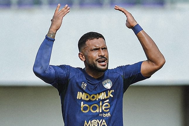 Aksi Matheus Alves dalam laga Persita Tangerang vs Borneo FC di BRI Super League, Jumat (9/1/2026). (c) Persita Tangerang Official