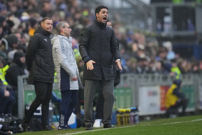 Pelatih Arsenal, Mikel Arteta saat laga Piala FA melawan Portsmouth. (c) AP Photo/Kin Cheung