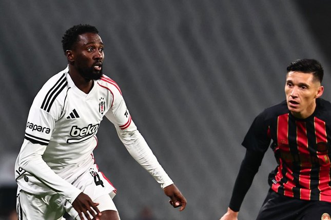 Ndidi Ditawarkan ke MU